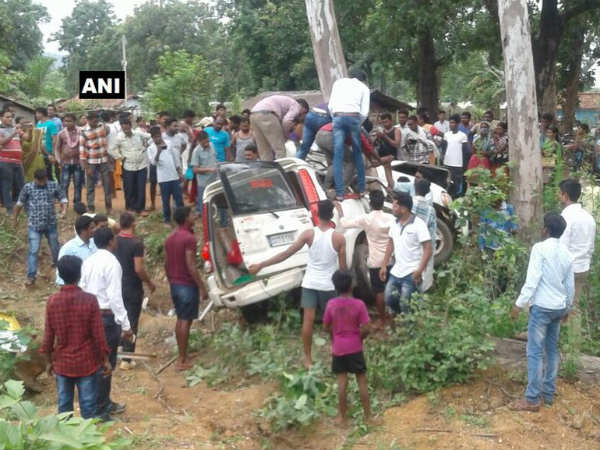 Accident in Vijayapura, 1 dead and 5 critically injured 