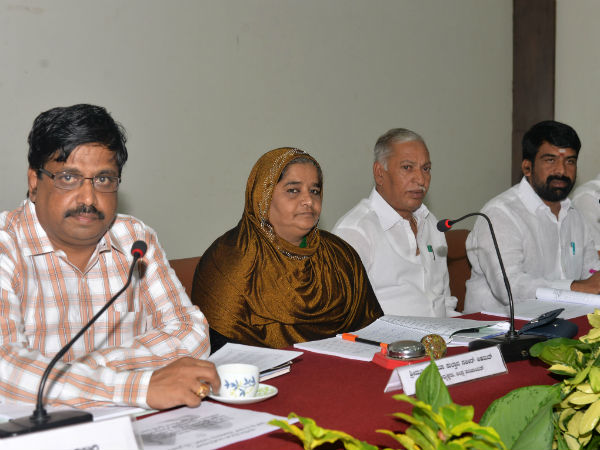 Out of 80,000 applications for ration cards in Mysuru only 646 Cards are issued through online 