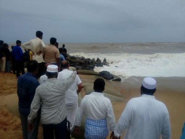 Two youths from Tumakuru drownedin sea at Ullal, Mangaluru