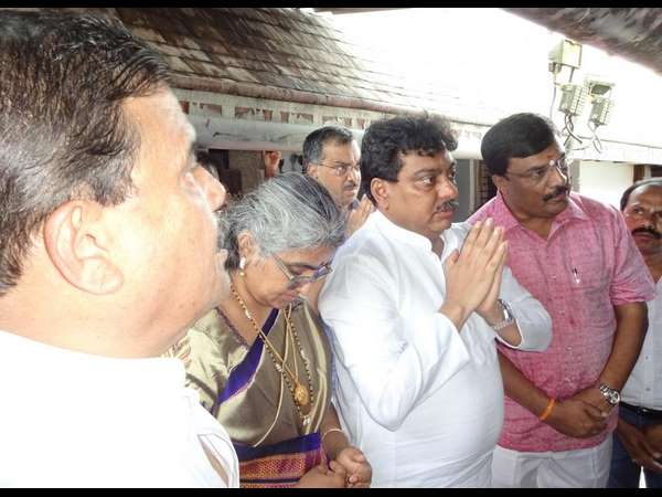 Minister MB Patil special pooja performed in talakaveri for rain