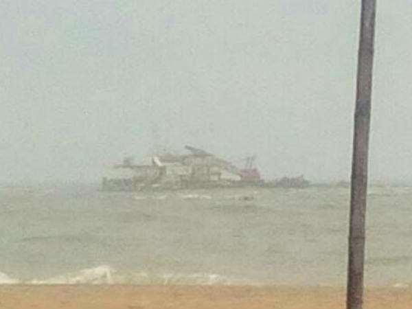 Ship tragedy in Ullala of Mangaluru, rescue operation is on Ship tragedy in Ullala of Mangaluru, rescue operation is on