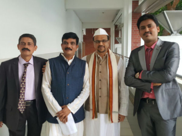 Kannada Play Mukhyamantri enacted in Singapore