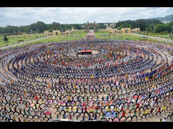 Longest yoga chain rehearsal held at Mysuru Palace premise on June 17th Longest yoga chain rehearsal held at Mysuru Palace premise on June 17th