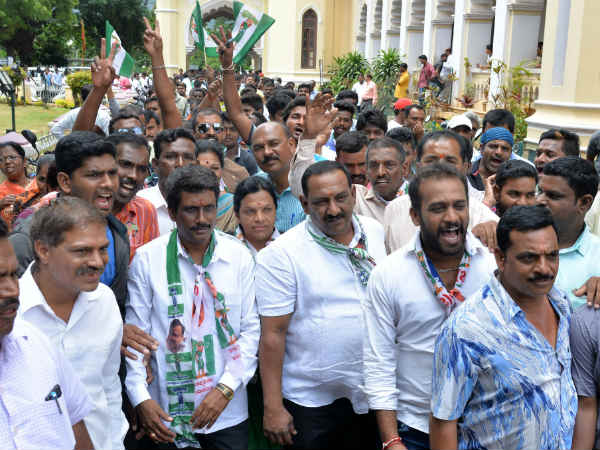 Mysuru Corporation Ward 32 by-poll: candidates files nomination Mysuru Corporation Ward 32 by-poll: candidates files nomination