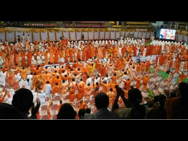 Here is why sri Raghaveswara Swamiji organising Santa Samavesh Here is why sri Raghaveswara Swamiji organising Santa Samavesh