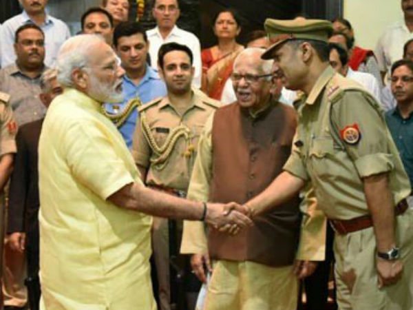 PM Modi congratulates Lucknow sub-inspector for writing poem on Yoga PM Modi congratulates Lucknow sub-inspector for writing poem on Yoga