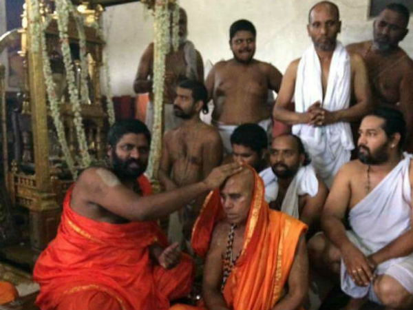  ಪೀಠಾರೋಹಣ