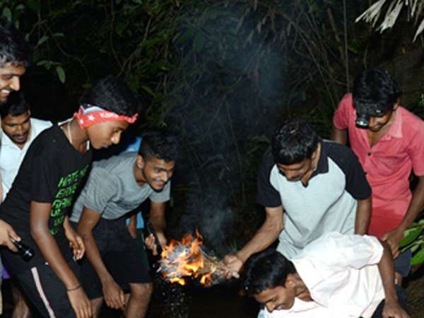 ಮಧ್ಯರಾತ್ರಿವರೆಗೆ ಬೇಟೆ ಮಧ್ಯರಾತ್ರಿವರೆಗೆ ಬೇಟೆ