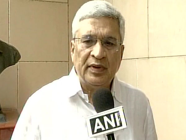  ಪ್ರಧಾನಿ ಭೇಟಿಗೆ ಕಾರಟ್ ಟೀಕೆ