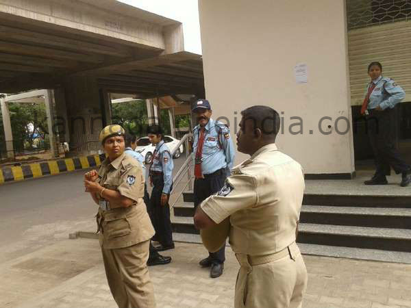 ಸಿಸಿಟಿವಿ ಕ್ಯಾಮೆರಾ ಪರಿಶೀಲನೆ