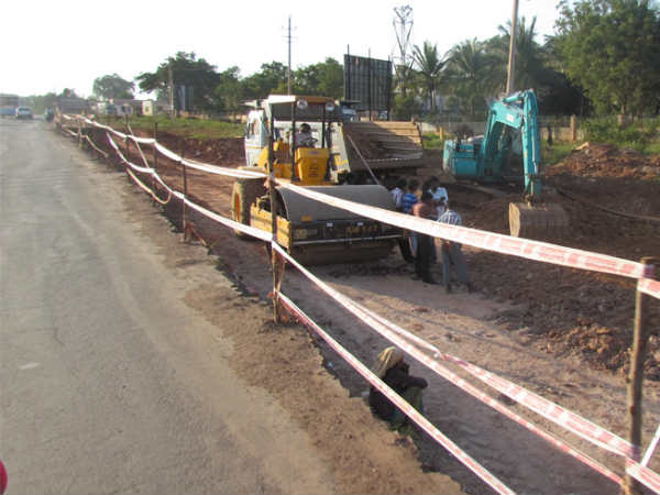 Road construction hits road block in Hubballi Road construction hits road block in Hubballi