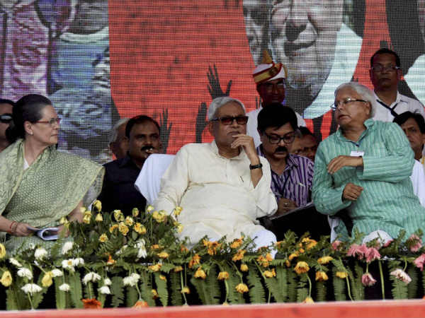 ಅಖಾಡಕ್ಕಿಳಿದ ಸೋನಿಯಾ ಅಖಾಡಕ್ಕಿಳಿದ ಸೋನಿಯಾ