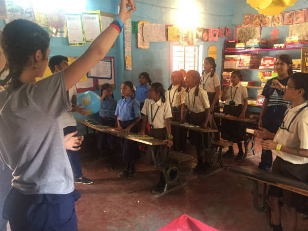 ಸಮವಸ್ತ್ರ, ಬಿಸಿಯೂಟದ ಬಗ್ಗೆ ಮೆಚ್ಚುಗೆ ಸಮವಸ್ತ್ರ, ಬಿಸಿಯೂಟದ ಬಗ್ಗೆ ಮೆಚ್ಚುಗೆ