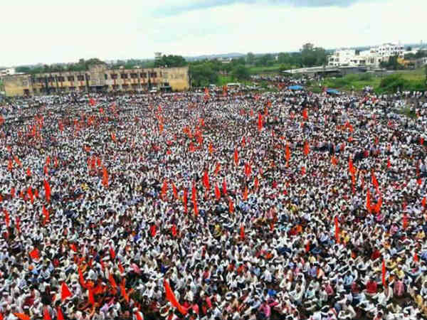 ಬೀದರ್ ನಲ್ಲಿ ಬೃಹತ್ ಮೆರವಣಿಗೆ 