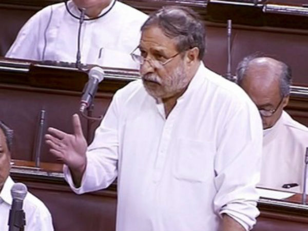 ಮಧ್ಯ ಪ್ರವೇಸಿದ ಮಹಾಜನ್ ಮಧ್ಯ ಪ್ರವೇಸಿದ ಮಹಾಜನ್