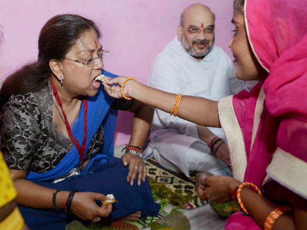 ದಲಿತರ ಮನೆಯಲ್ಲಿ ಭೋಜನ