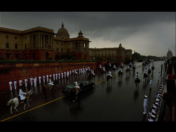 ಸಂಸತ್ ಭವನದಿಂದ ರಾಷ್ಟ್ರಪತಿ ಭವನಕ್ಕೆ