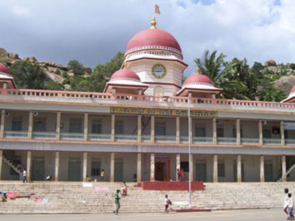 ಪ್ರಶ್ನೆ: ವೀರಶೈವ ಲಿಂಗಾಯತ ಅನ್ನೋದು ಹಿಂದೂ ಧರ್ಮದ ಭಾಗವೇ ಅನ್ನೋದಿಕ್ಕೆ ಇನ್ನಷ್ಟು ಪುರಾವೆ ಹೇಳ್ತೀರಾ?