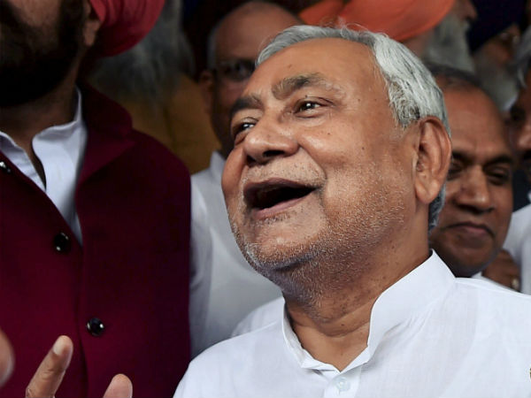  ಅಪನಗದೀಕರಣ ಬೆಂಬಲಿಸಿದ್ದಕ್ಕೂ ಆರೋಪ