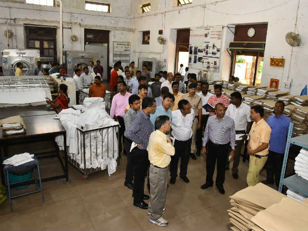 SWR GM Ashok Gupta visits surprisingly to Hubballi Railway Station