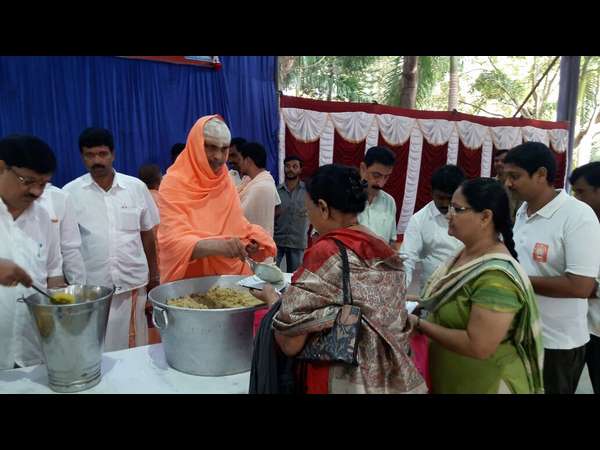 Ashadha Friday worship in Camundi hills, Mysuru