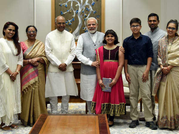 Narendra Modi posts surprise photo of him with Kovind