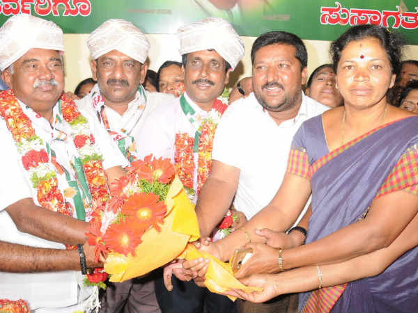 Is Vishwanath adopting JDS culture? Is Vishwanath adopting JDS culture?