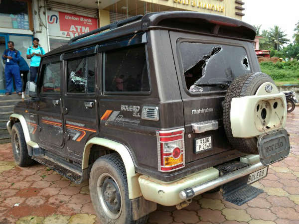 Stone pelting during shifting of Sharath's body to his village, one injured 