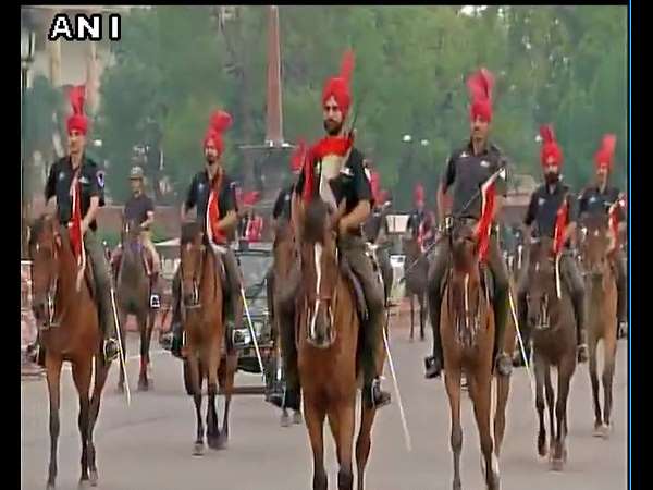 Rehearsal For Swearing-In Ceremony Of New President Started At Delhi's Vijay Chowk Rehearsal For Swearing-In Ceremony Of New President Started At Delhi's Vijay Chowk