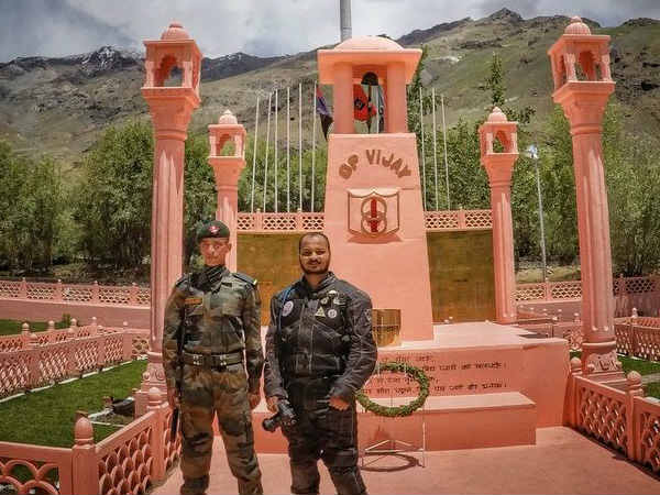 Biker Sachin Shetty complets his dream bike ride from Kaup to Jammu Kashmir 