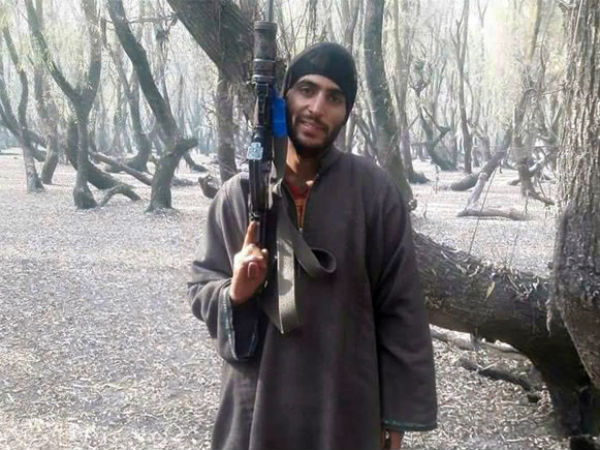 A terrorist arrested in Jammu and Kashmir by CRPF A terrorist arrested in Jammu and Kashmir by CRPF