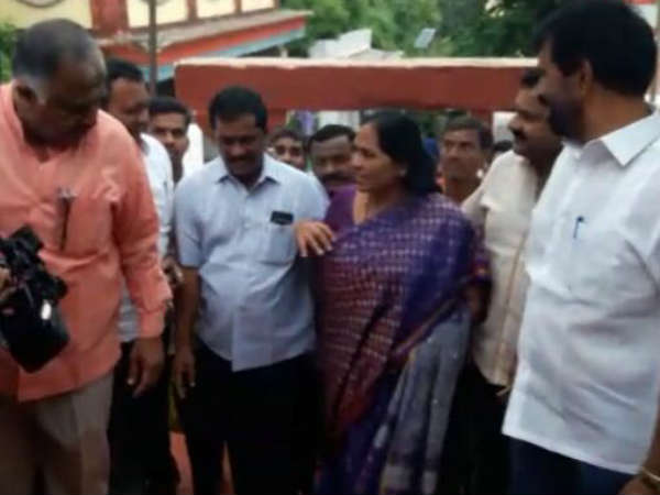 Shobha Karandlaje angry on Siddaramaiah over Mangaluru Issue