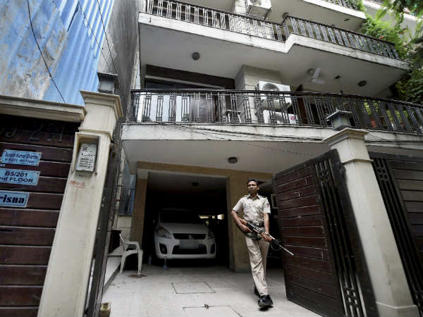 ಮೂರನೇ ದಿನವೂ ಮುಂದುವರಿದ ದಾಳಿ