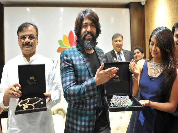 ನವರತನ್ ಜ್ಯುವೆಲ್ಲರ್ಸ್ ವಿಳಾಸ