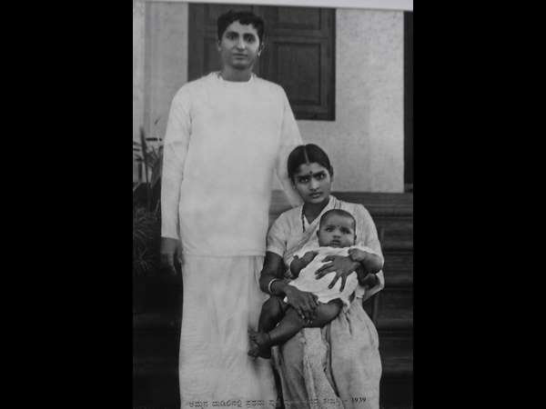 ಪತ್ನಿ ಹೇಮಾವತಿಯೊಂದಿಗೆ