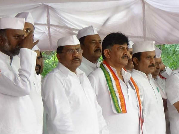 ಪಕ್ಷವನ್ನು ಮರಳಿ ಅಧಿಕಾರಕ್ಕೆ ತರೋಣ