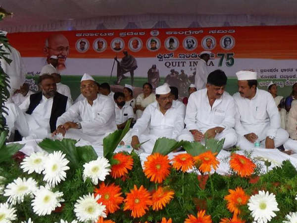 ಕಾಂಗ್ರೆಸ್ ಕಾರ್ಯಕರ್ತರಿಂದ ಬೃಹತ್ ಜಾಥಾ