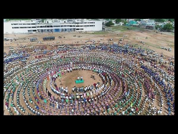 ಗ್ರಾಮ ಪಂಚಾಯಿತಿಗಳನ್ನು ಸಂಪರ್ಕಿಸಿ