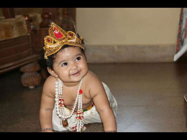 ಅಂಬೆಗಾಲಿನ ಕೃಷ್ಣ