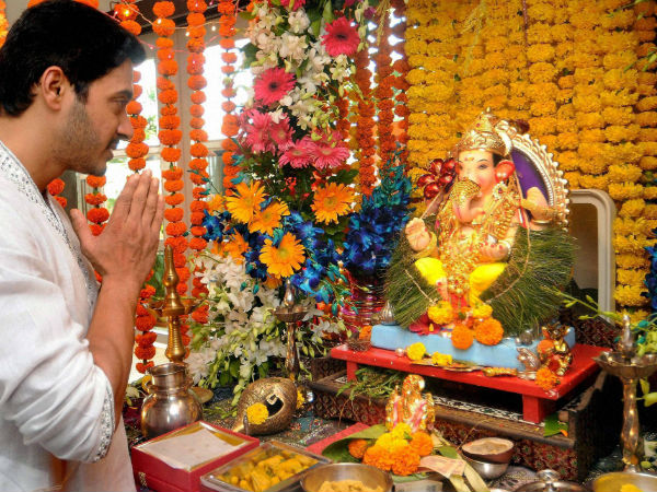 ಬಿಳಿಯ ಬಣ್ಣದ ಗಂಧ ಬಳಸಿ