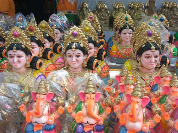 ನಸುಕಿನಲ್ಲೇ ವ್ರತಕ್ಕೆ ತಯಾರಿ