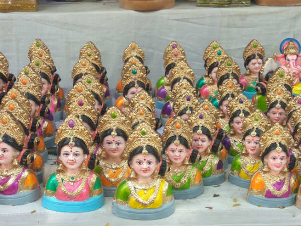 ಹದಿನಾರು ನಾಮಗಳಿಂದ ಪೂಜೆ