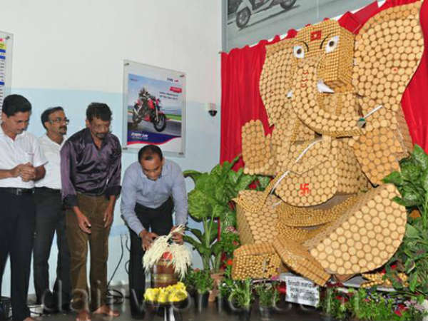 ಒಂದು ವಾರ ಕಾಲ ವೀಕ್ಷಣೆಗೆ ಒಂದು ವಾರ ಕಾಲ ವೀಕ್ಷಣೆಗೆ