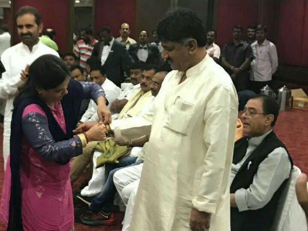 When Gujarat Congress MLAs tied Rakhi to D K Shivakumar When Gujarat Congress MLAs tied Rakhi to D K Shivakumar