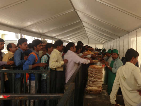 How the Indira canteen caters on first day?