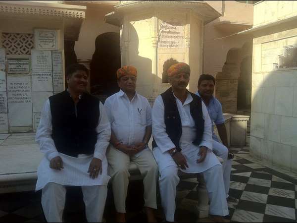 IT raids on DK Shivakumar close aide Vijay Mulgund