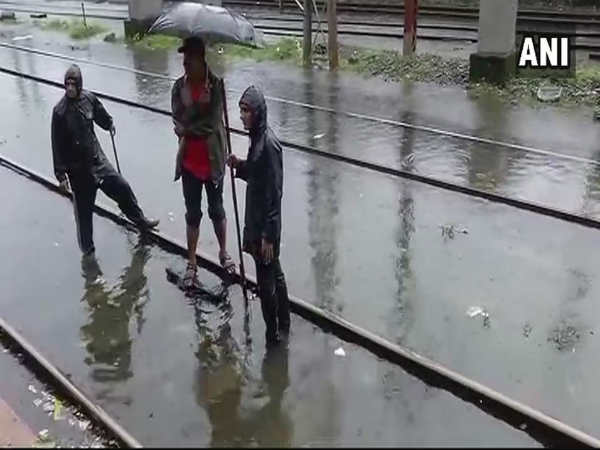 Mumbai receives 100 mm rain on Tuesday,