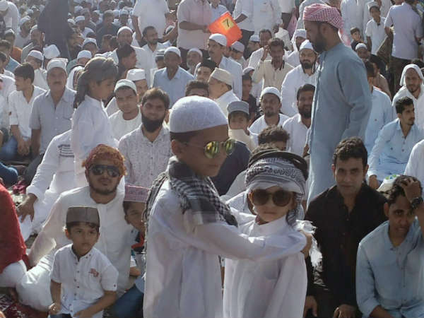 ಸಾವಿರಾರು ಜನರಿಂದ ಪ್ರಾರ್ಥನೆ