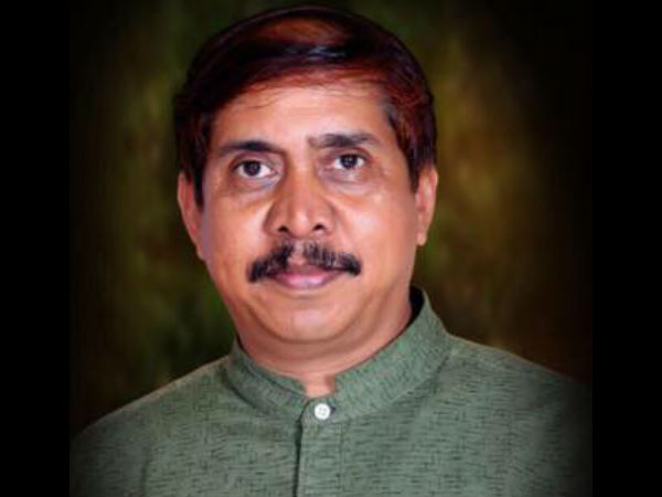 ಕನಿಷ್ಠ ನೂರು ಕಾರ್ಯಕರ್ತರ ಹೆಸರು ಹೇಳ್ತಾರೆ ಕನಿಷ್ಠ ನೂರು ಕಾರ್ಯಕರ್ತರ ಹೆಸರು ಹೇಳ್ತಾರೆ