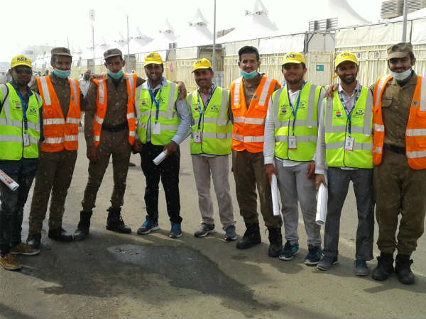 ಕುಟುಂಬದಿಂದ ಬೇರ್ಪಟ್ಟ ಹಾಜಿಗಳಿಗೆ ಸಹಾಯ